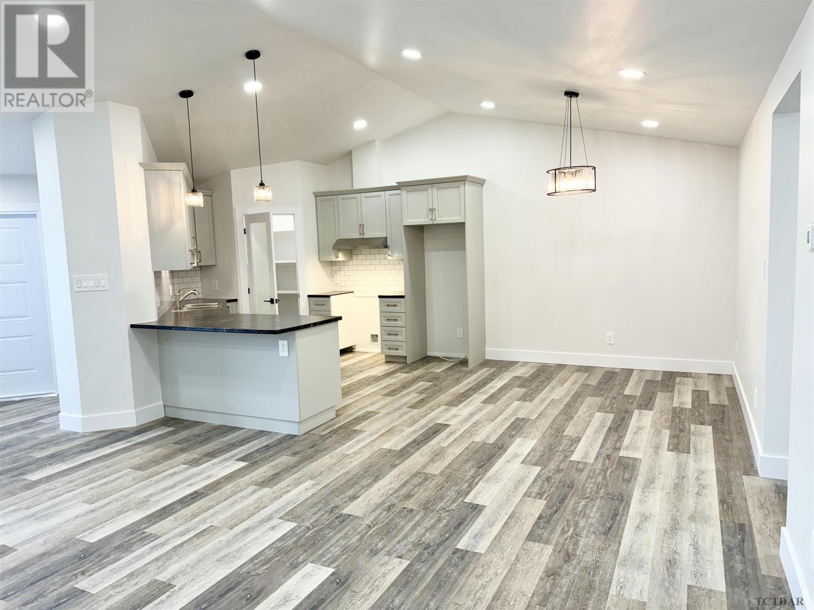 For sale 14 Golf ST, Kapuskasing, Ontario P5N3J6 TM231712 REALTOR.ca