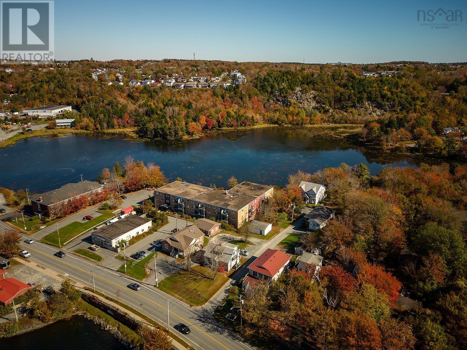 For sale 5 CREELMAN Drive, Dartmouth, Nova Scotia B2X2T3 202325107