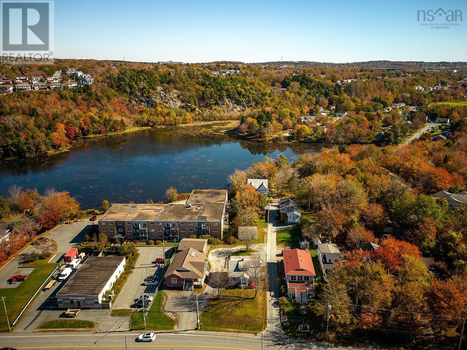 For sale 5 CREELMAN Drive, Dartmouth, Nova Scotia B2X2T3 202325107