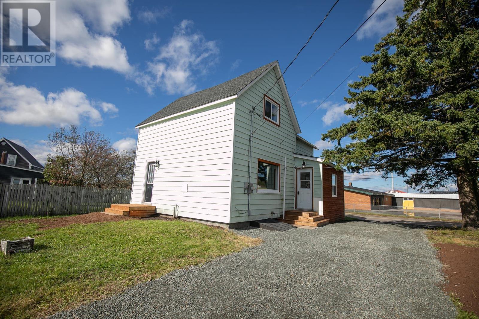 For sale 3 McGee Street Extension, Springhill, Nova Scotia B0M1X0