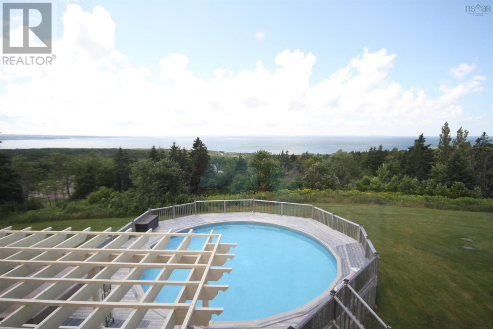 For sale 75 Macdonald Drive, Creignish, Nova Scotia B9A1C7 202402520