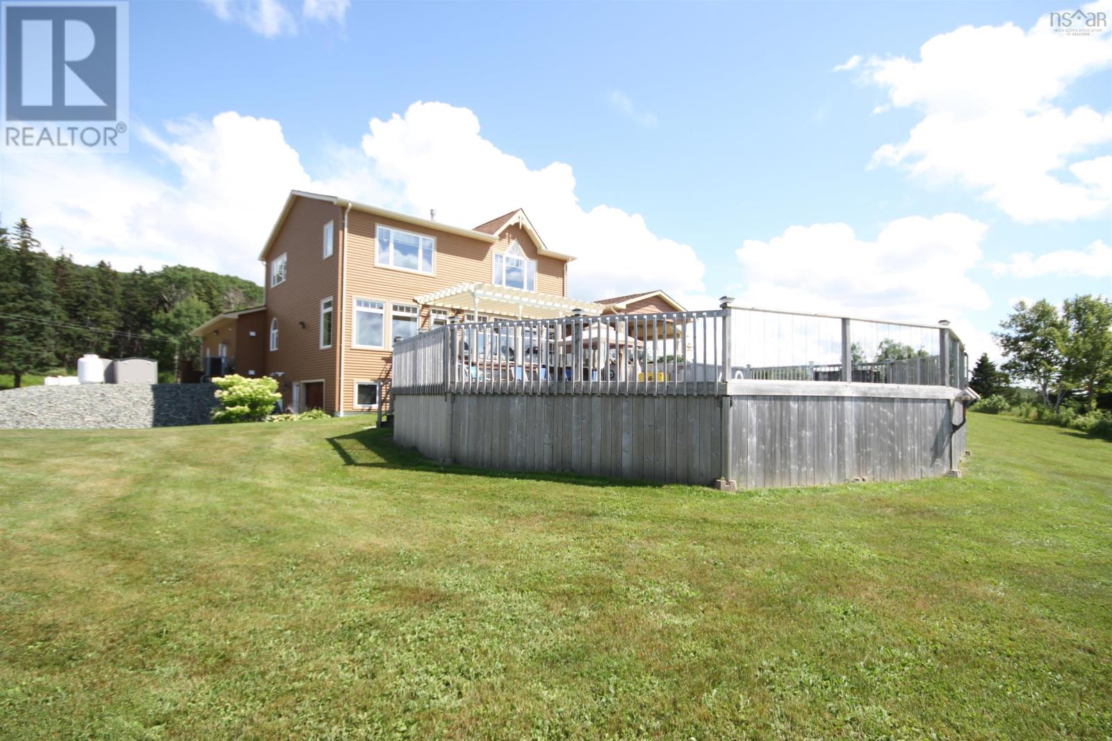 For sale 75 Macdonald Drive, Creignish, Nova Scotia B9A1C7 202402520