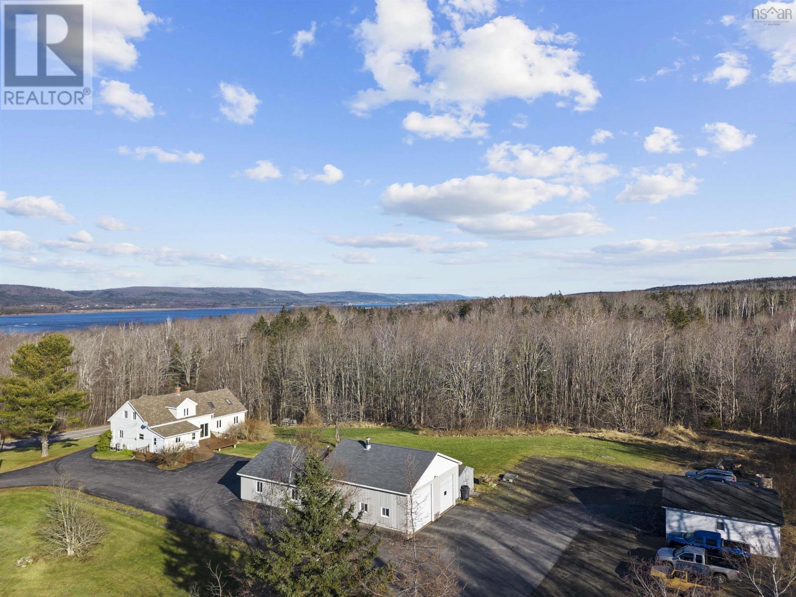 For sale 2850 Highway 1, Upper Clements, Nova Scotia B0S1A0