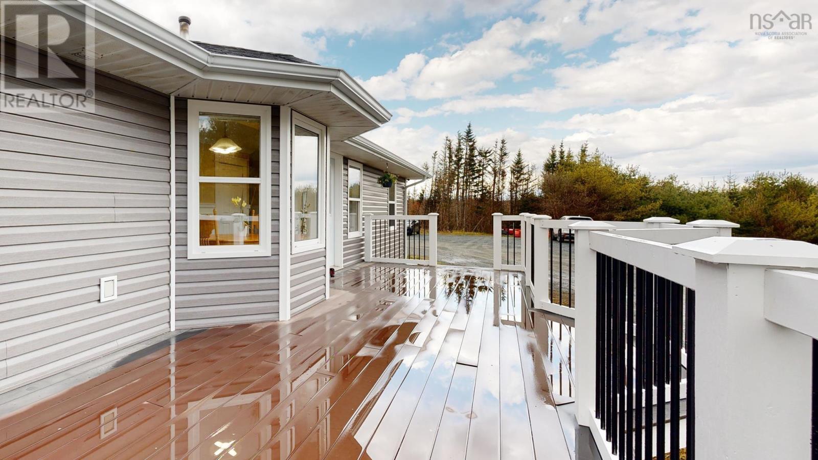 For sale 11 Old Cabin Road, Lake Charlotte, Nova Scotia B0J2L0