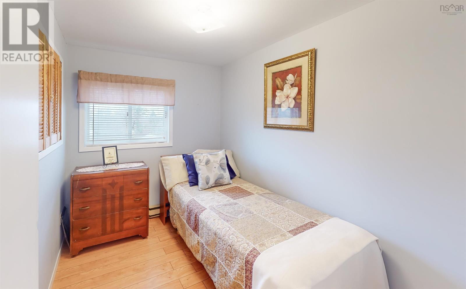 For sale 1706 Cumberland Drive, Coldbrook, Nova Scotia B4R1A4