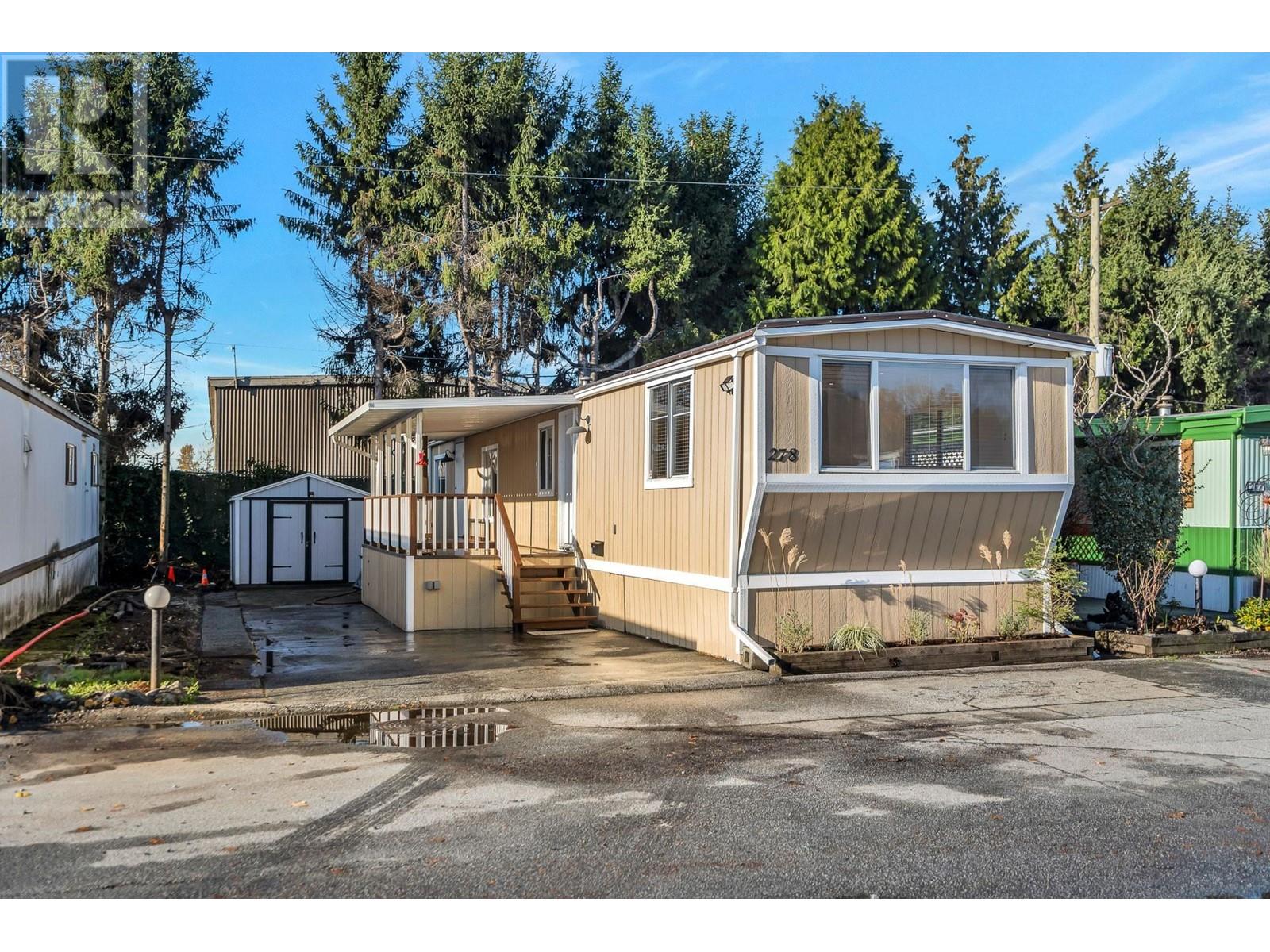 For sale 278 201 CAYER STREET, Coquitlam, British Columbia V3K5A9