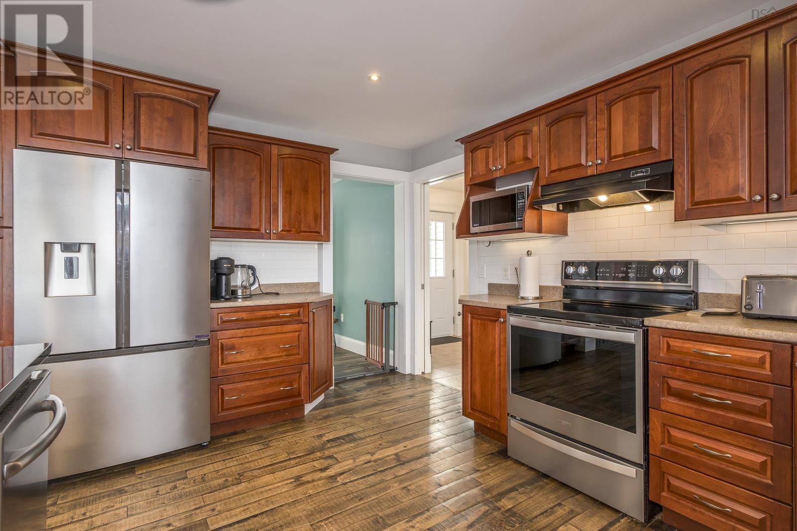 For sale 115 Beaverbrook Drive, Fall River, Nova Scotia B2T0H3