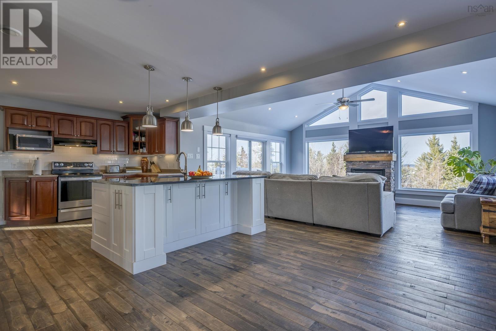 For sale 115 Beaverbrook Drive, Fall River, Nova Scotia B2T0H3