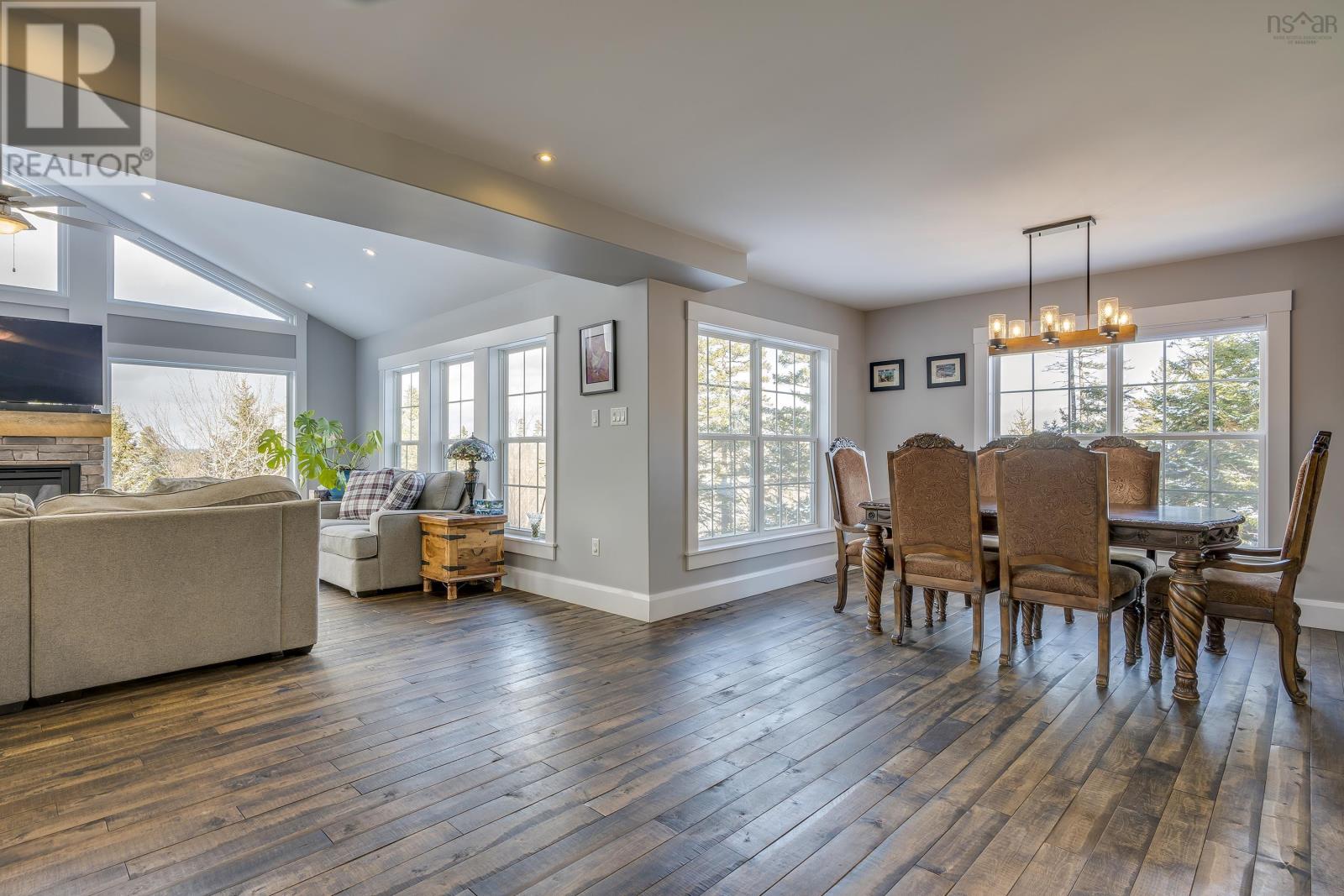 For sale 115 Beaverbrook Drive, Fall River, Nova Scotia B2T0H3