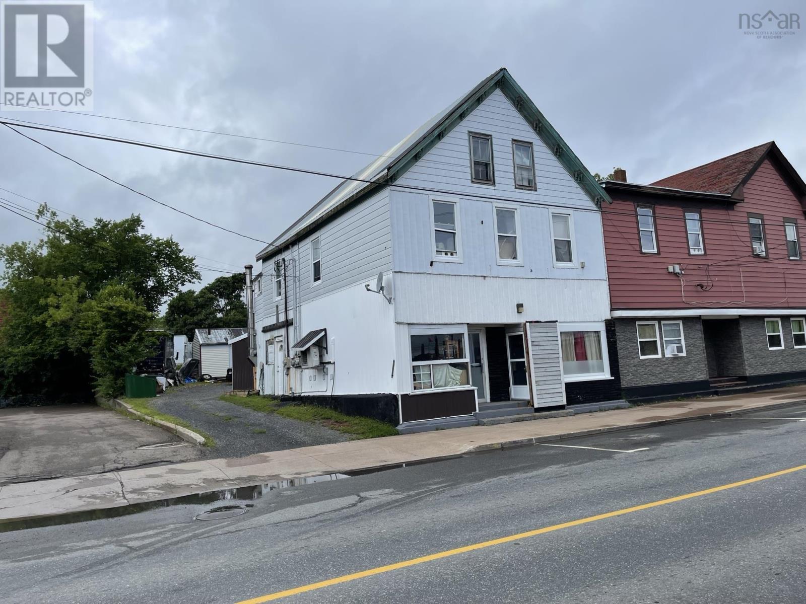 For sale 260262 Foord Street, Stellarton, Nova Scotia B0K1S0