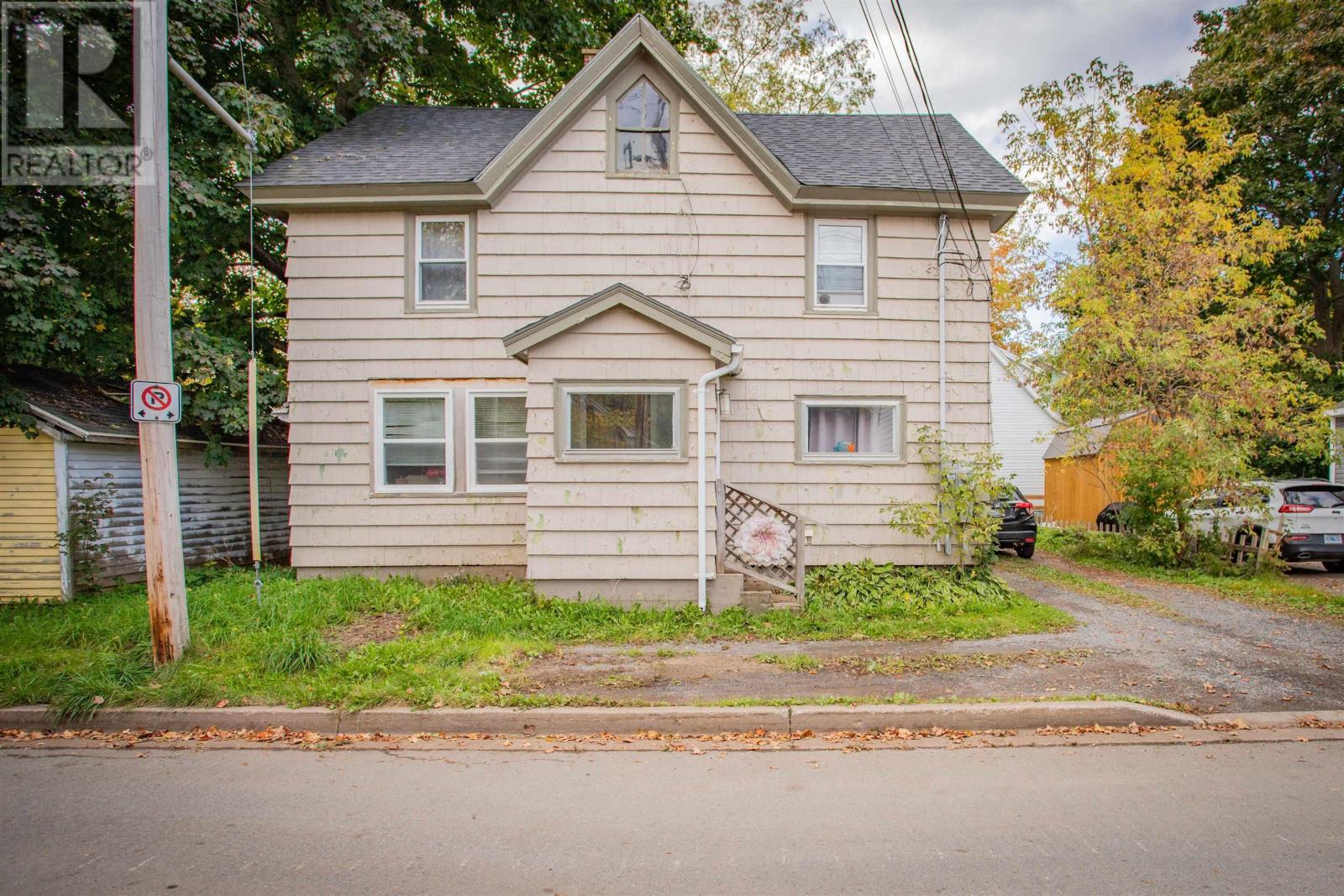 8 Crescent Avenue, Kentville, Nova Scotia B4N1R2 REALTOR.ca