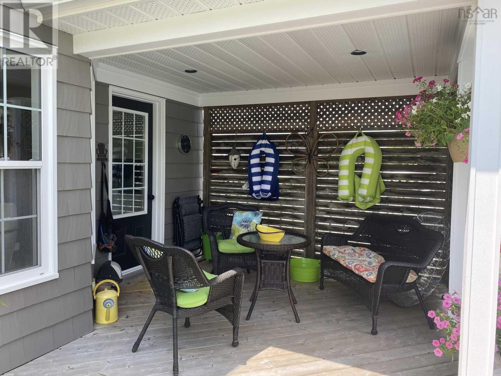 For sale 45 Hillcrest Street, Antigonish, Nova Scotia B2G2E1