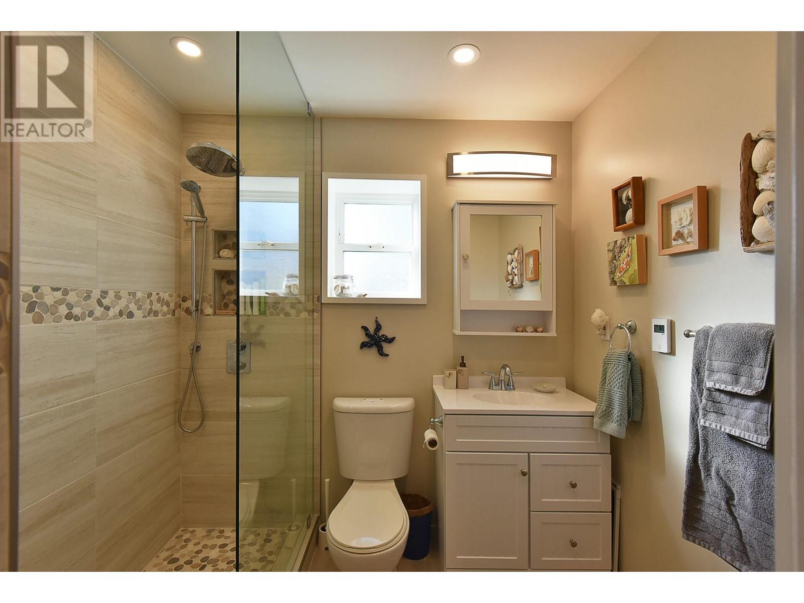 For sale 6235 BAILLIE ROAD, Sechelt, British Columbia V7Z0R5