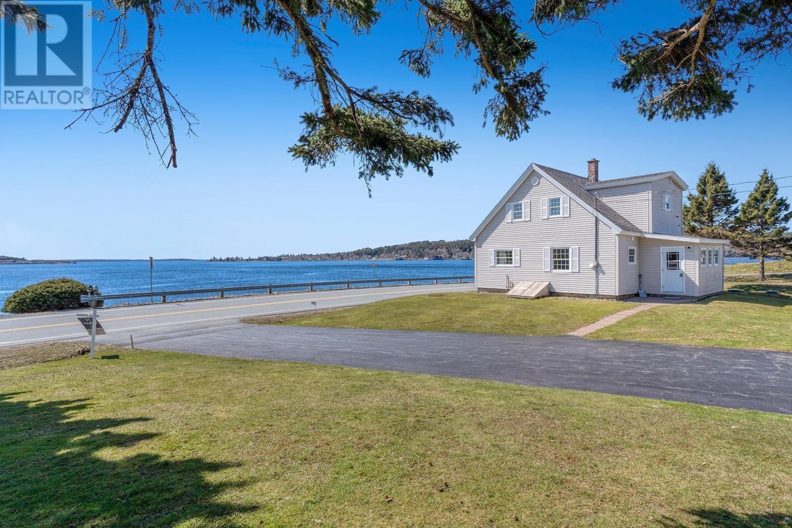 For sale 4338 332 Highway, East Lahave, Nova Scotia B4V0V8 202402810