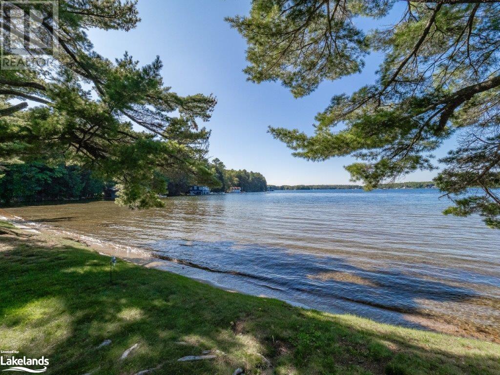 For sale 3876 MUSKOKA RD HWY 118 W Unit Sandfield 4 Week 1, Port