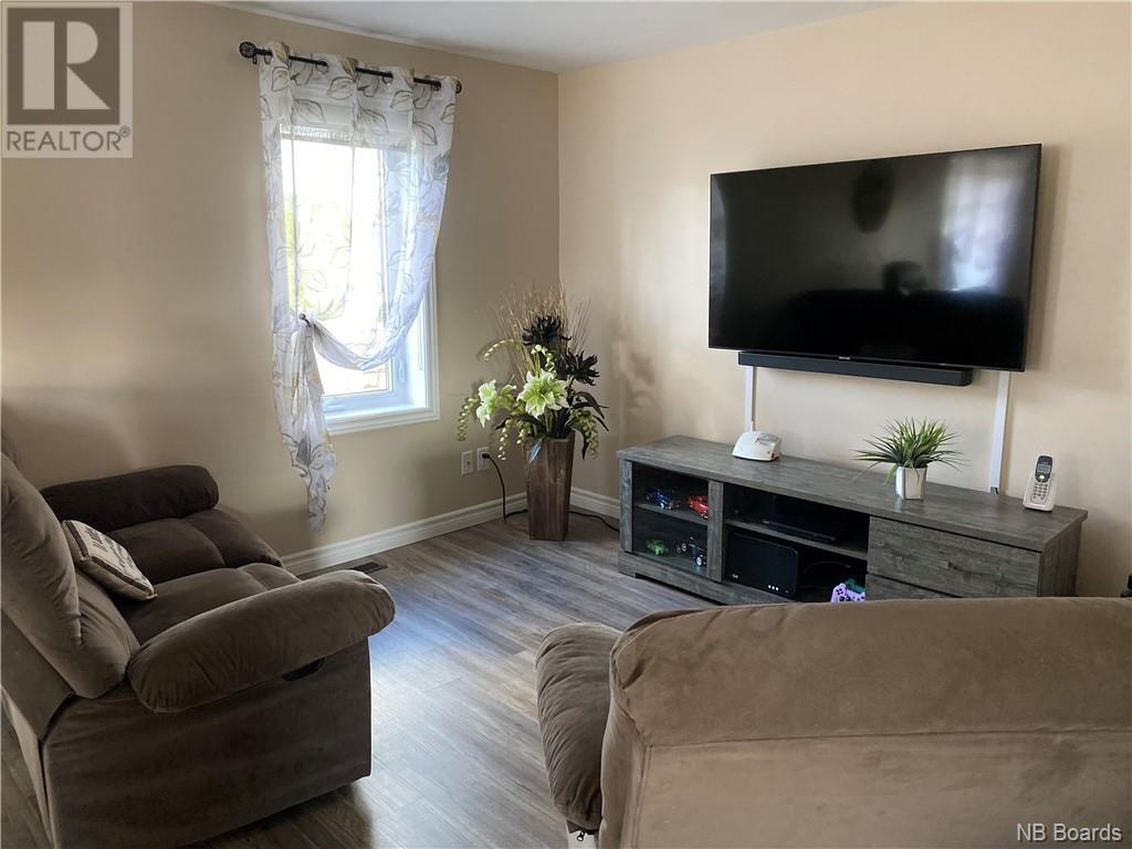 For sale 143 Rue des Montagnes, Kedgwick, New Brunswick E8B1C6 NB095936 REALTOR.ca