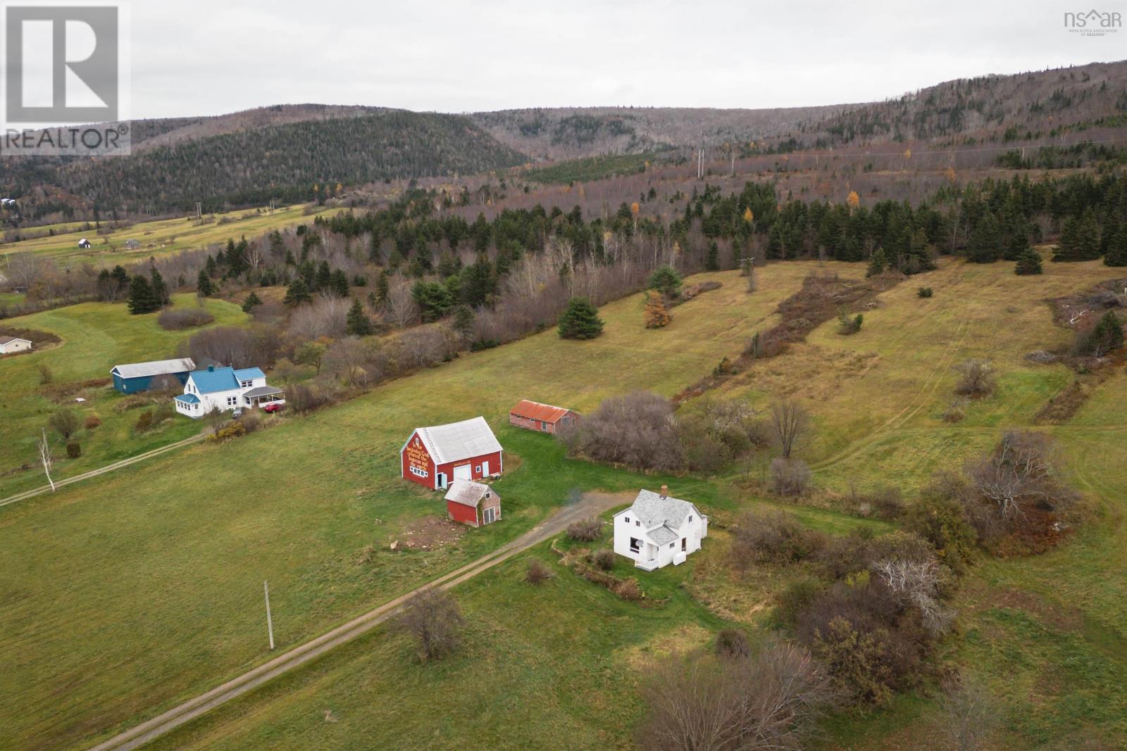4166 Highway 395, East Lake Ainslie, Nova Scotia B0E3M0 REALTOR.ca
