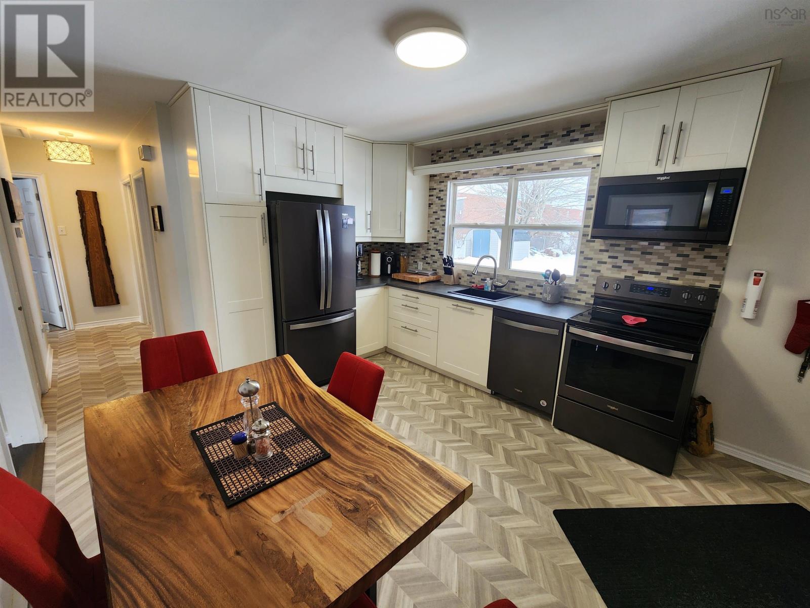 47 Hillcrest Drive, Coxheath, Nova Scotia B1R1X1 REALTOR.ca