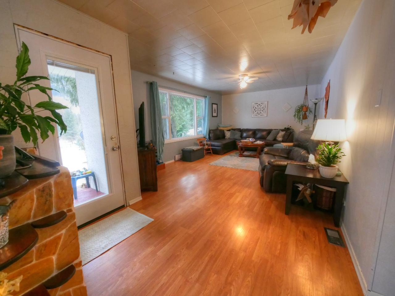 For sale 4503 ERIEROSS SPUR ROAD, Ross Spur, British Columbia V0G1L1