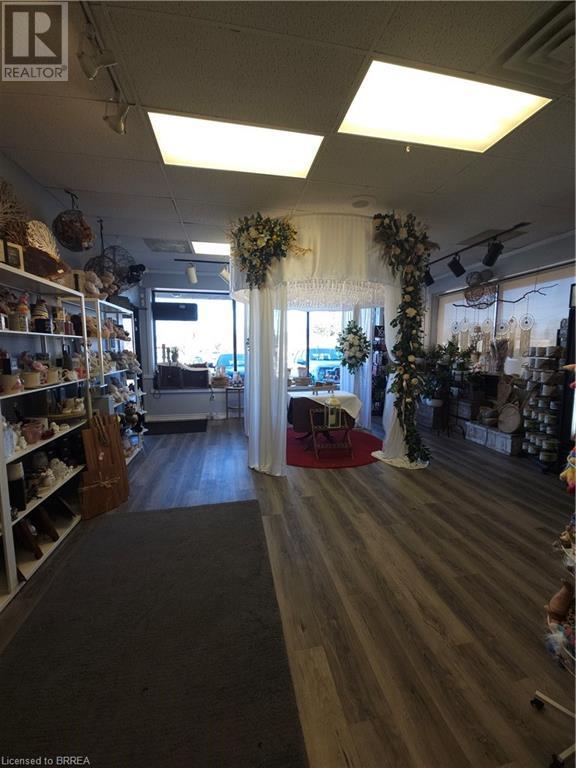 For sale 84 CHARING Cross Unit 10, Brantford, Ontario N3R2H6