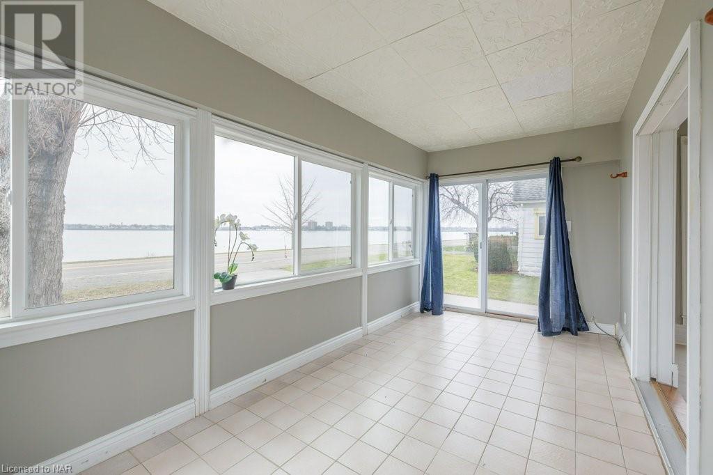 For sale 967 NIAGARA Parkway, Fort Erie, Ontario L2A5M4 40525095