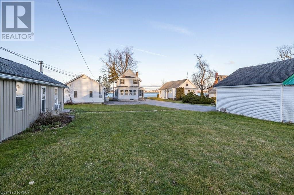 For sale 967 NIAGARA Parkway, Fort Erie, Ontario L2A5M4 40525095