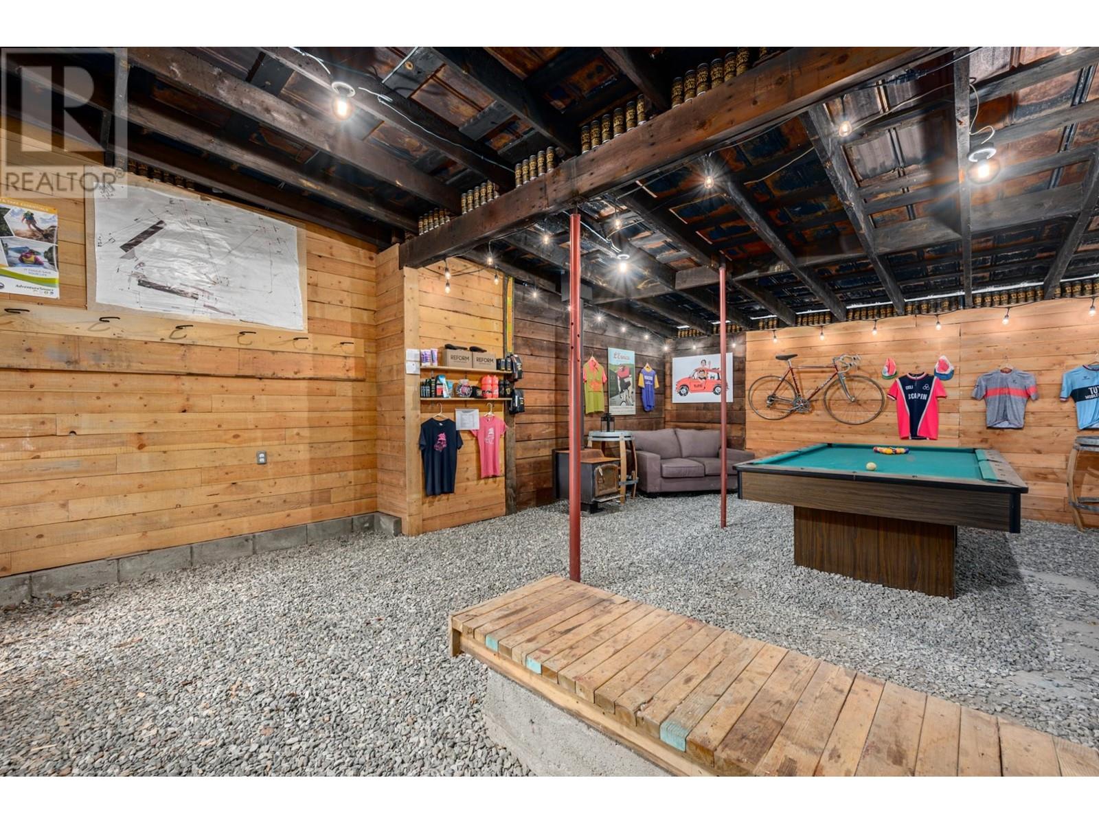 For sale 1411 CARIBOO HWY 97, Clinton, British Columbia 176895