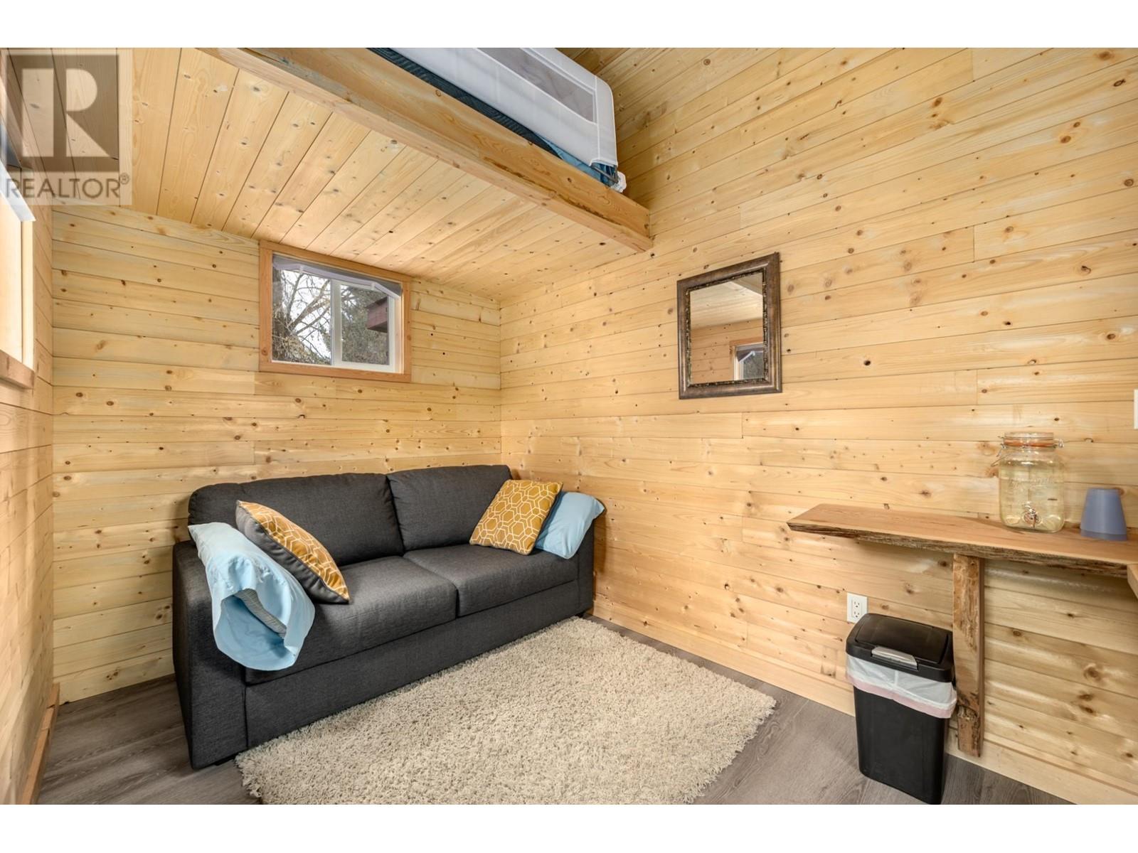 For sale 1411 CARIBOO HWY 97, Clinton, British Columbia 176895