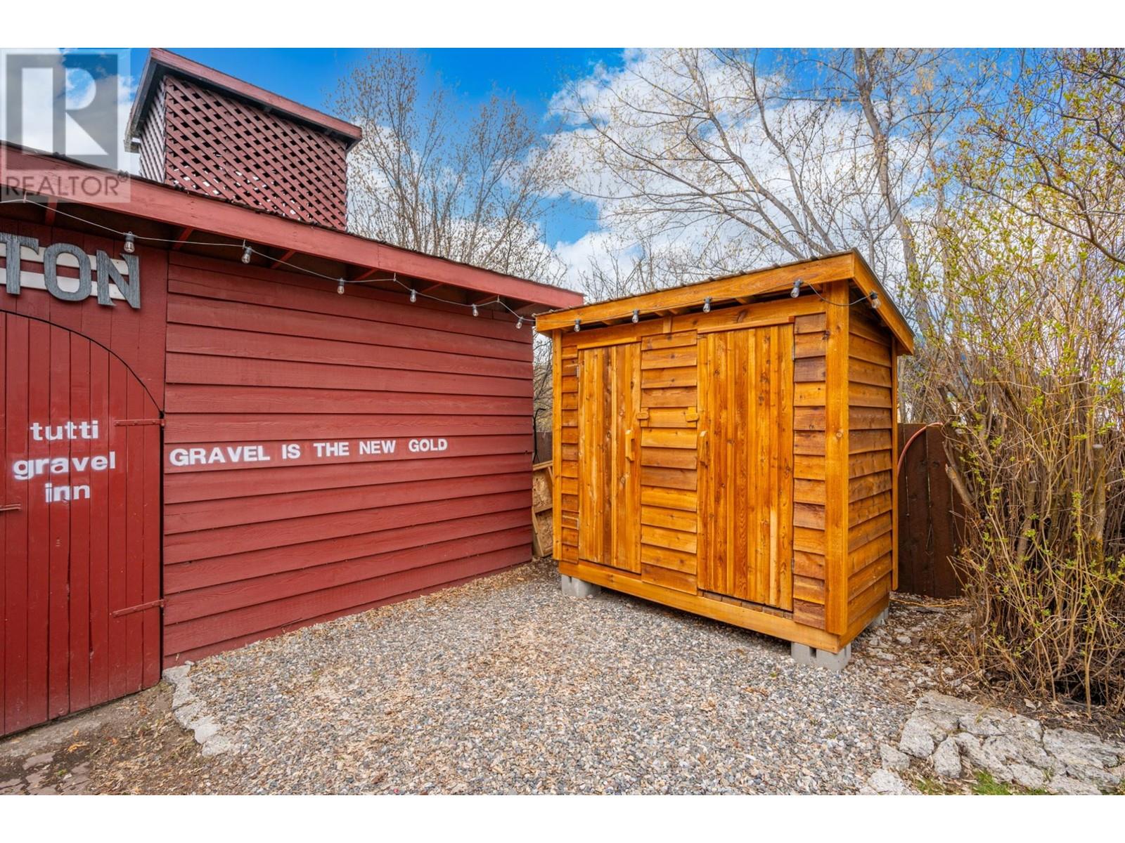 For sale 1411 CARIBOO HWY 97, Clinton, British Columbia 176895