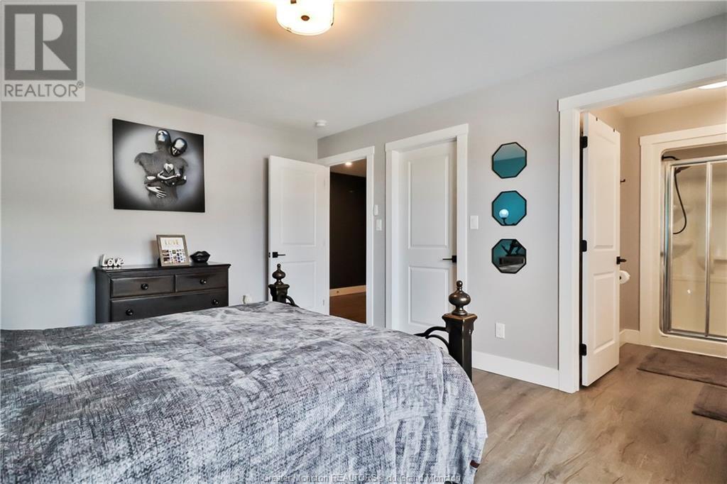 For sale 3 Fawcett AVE, Petitcodiac, New Brunswick E4Z4H3 M157601