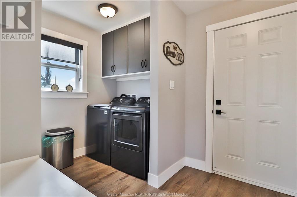 For sale 3 Fawcett AVE, Petitcodiac, New Brunswick E4Z4H3 M157601