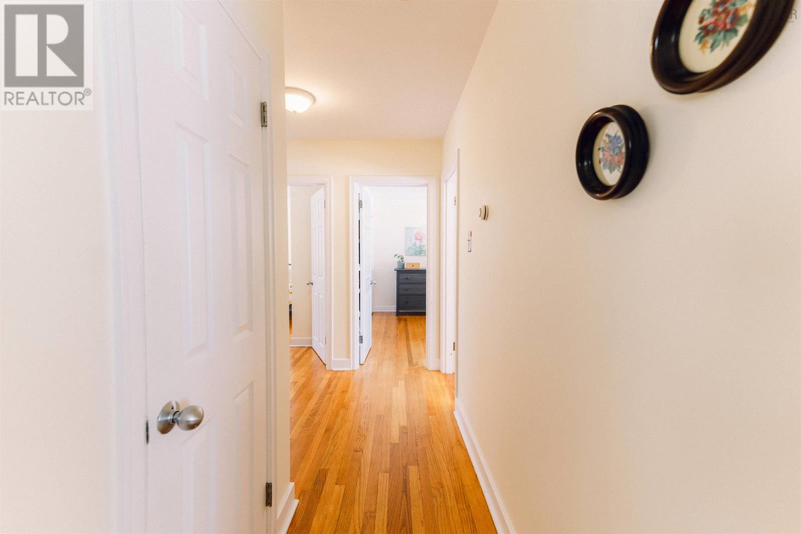 111 Meadowbrook Drive, Bedford, Nova Scotia B4A1R5 REALTOR.ca