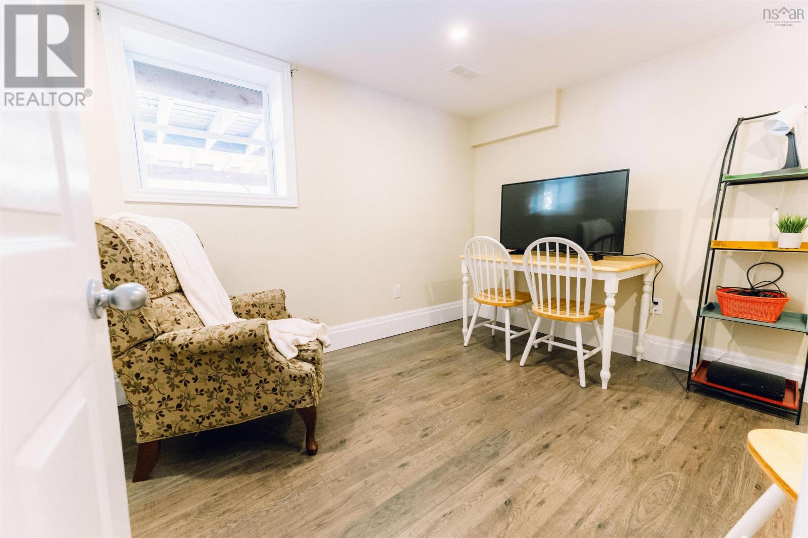 111 Meadowbrook Drive, Bedford, Nova Scotia B4A1R5 REALTOR.ca