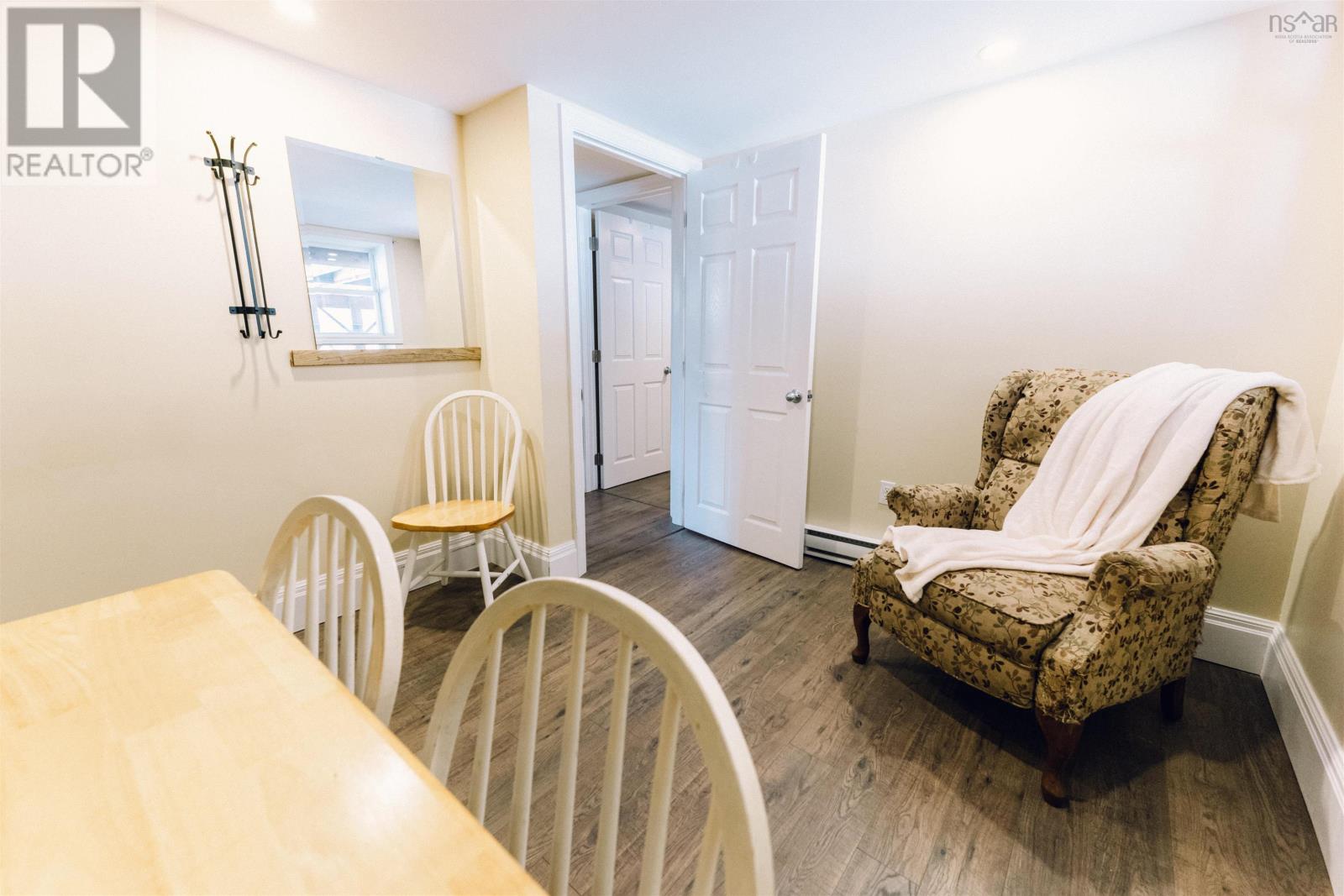 111 Meadowbrook Drive, Bedford, Nova Scotia B4A1R5 REALTOR.ca