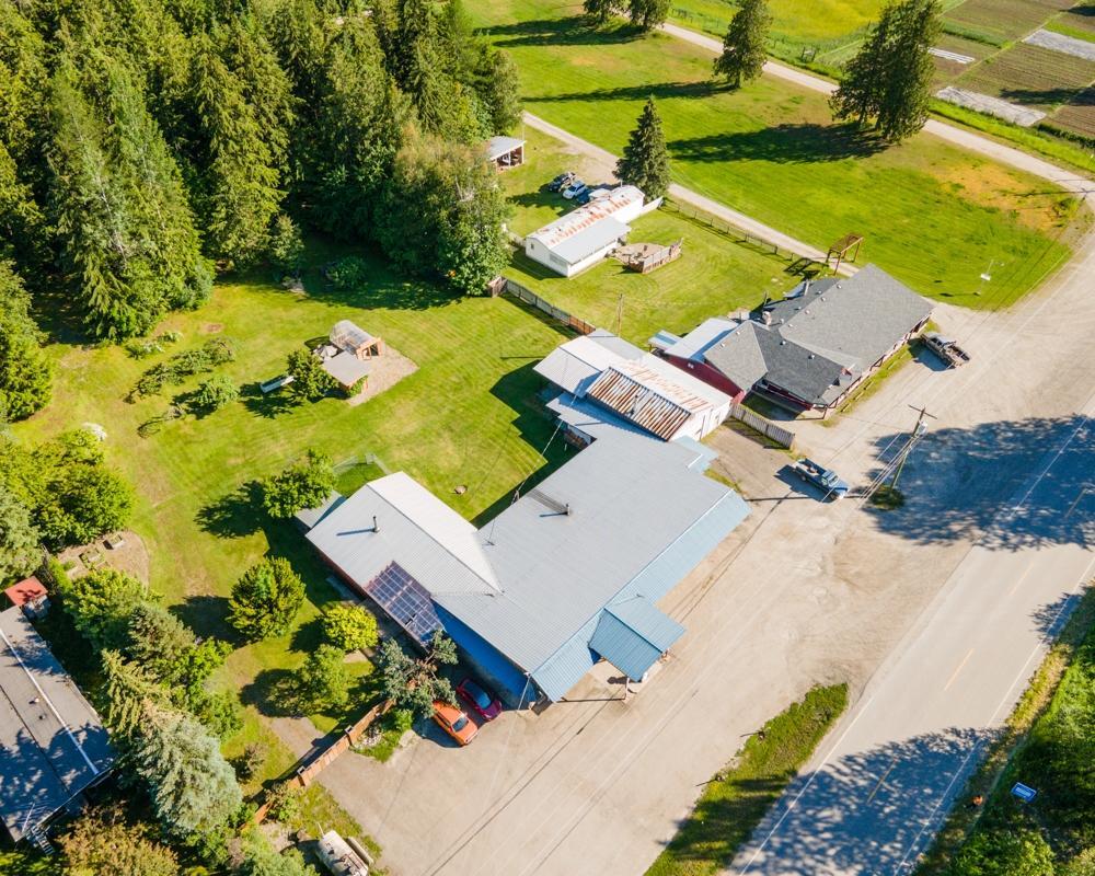 For sale 13312 HIGHWAY 31, Meadow Creek, British Columbia V0G1N0