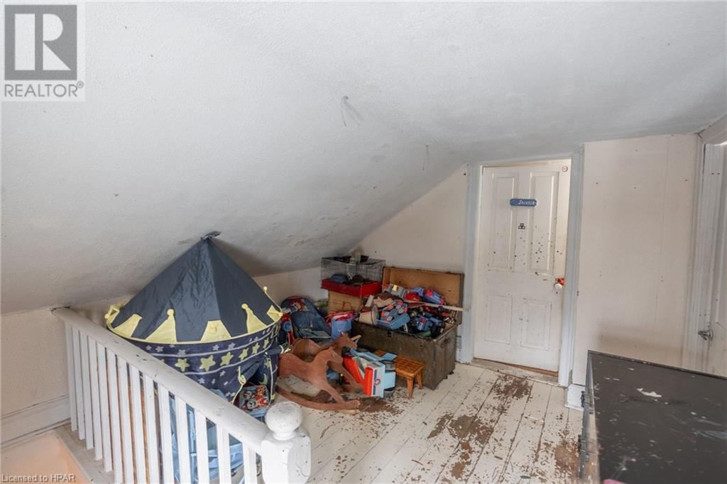 For sale 101 KING Street, Hensall, Ontario N0M1X0 40540233 REALTOR.ca