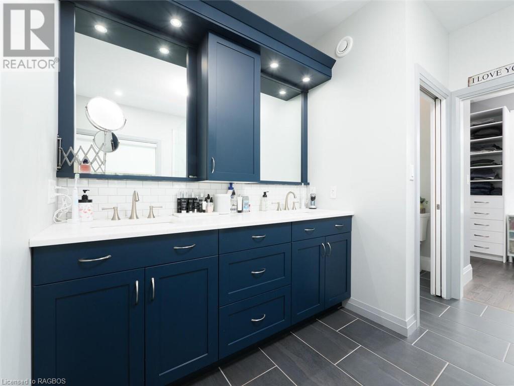 For sale 49 ISLANDVIEW DR, Chesley Lake, Ontario N0H1A0 40535951 REALTOR.ca