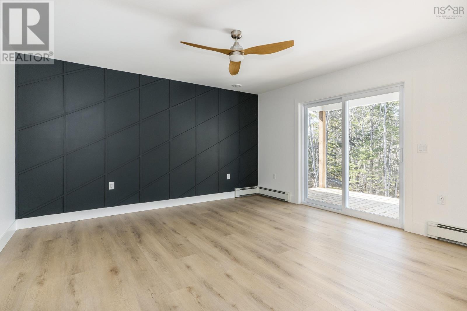 For sale 520 Perrin Drive, Fall River, Nova Scotia B2T1X8 202324653