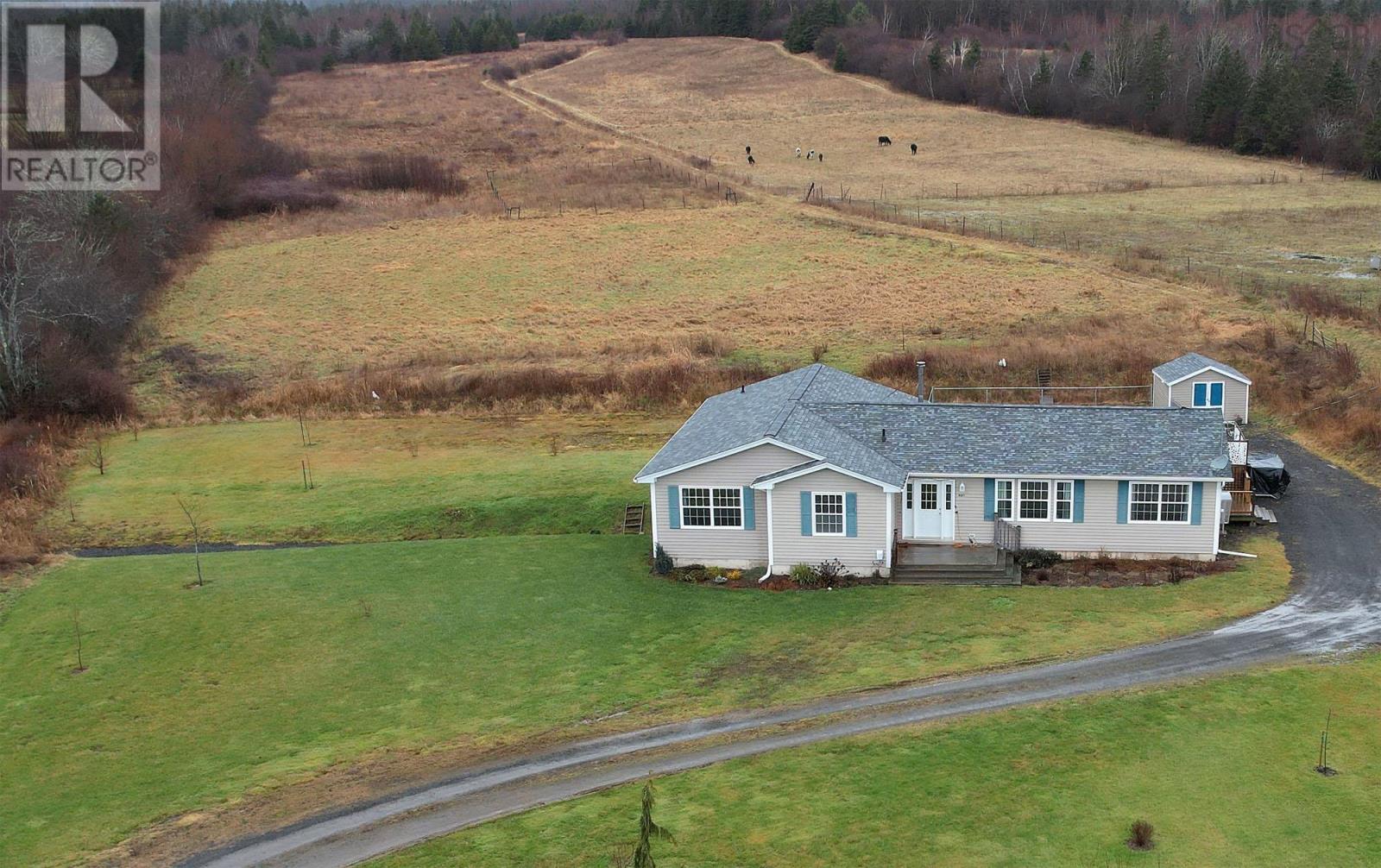 For sale 4871 Highway 1, Granville Centre, Nova Scotia B0S1A0