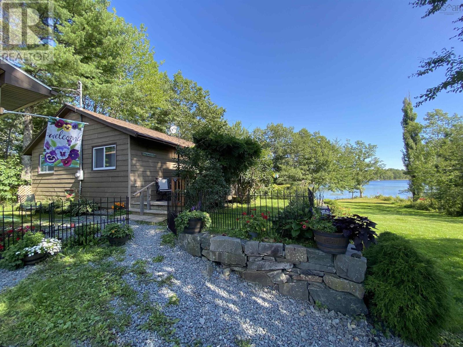 For sale 16 Alder Lane, Enfield, Nova Scotia B2T1H9 202403842