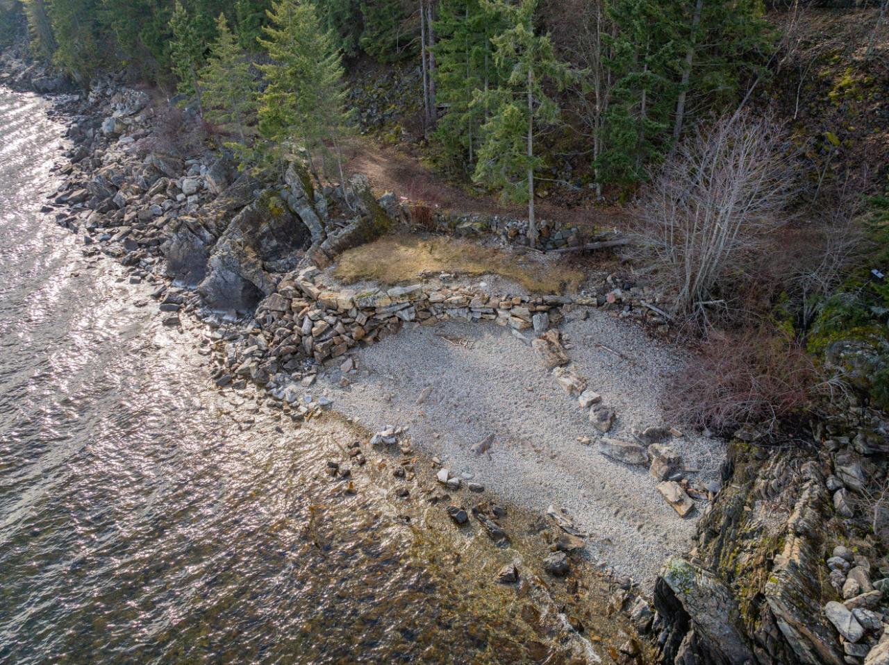 For sale 397 PARK AVENUE, Procter, British Columbia V1L0B6 2475151