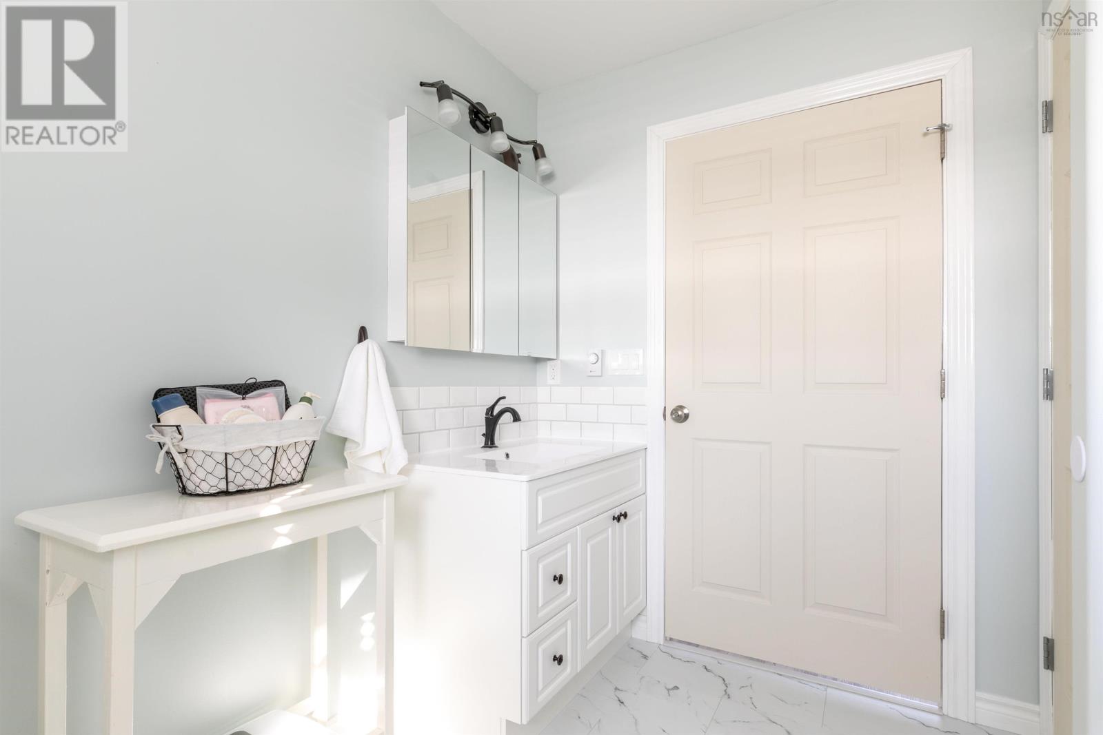 For sale 141 Seacrest Drive, Seafoam, Nova Scotia B0K1N0 202403623 REALTOR.ca