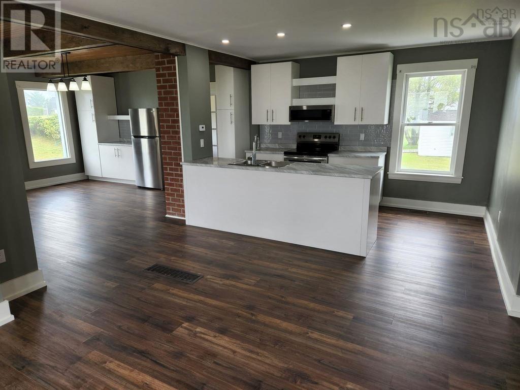 17 Rock Road, Lower West Pubnico, Nova Scotia B0W2C0 REALTOR.ca