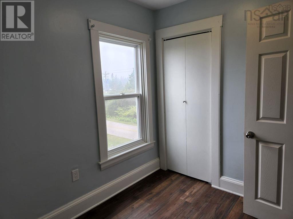 17 Rock Road, Lower West Pubnico, Nova Scotia B0W2C0 REALTOR.ca