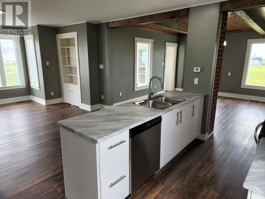 17 Rock Road, Lower West Pubnico, Nova Scotia B0W2C0 REALTOR.ca