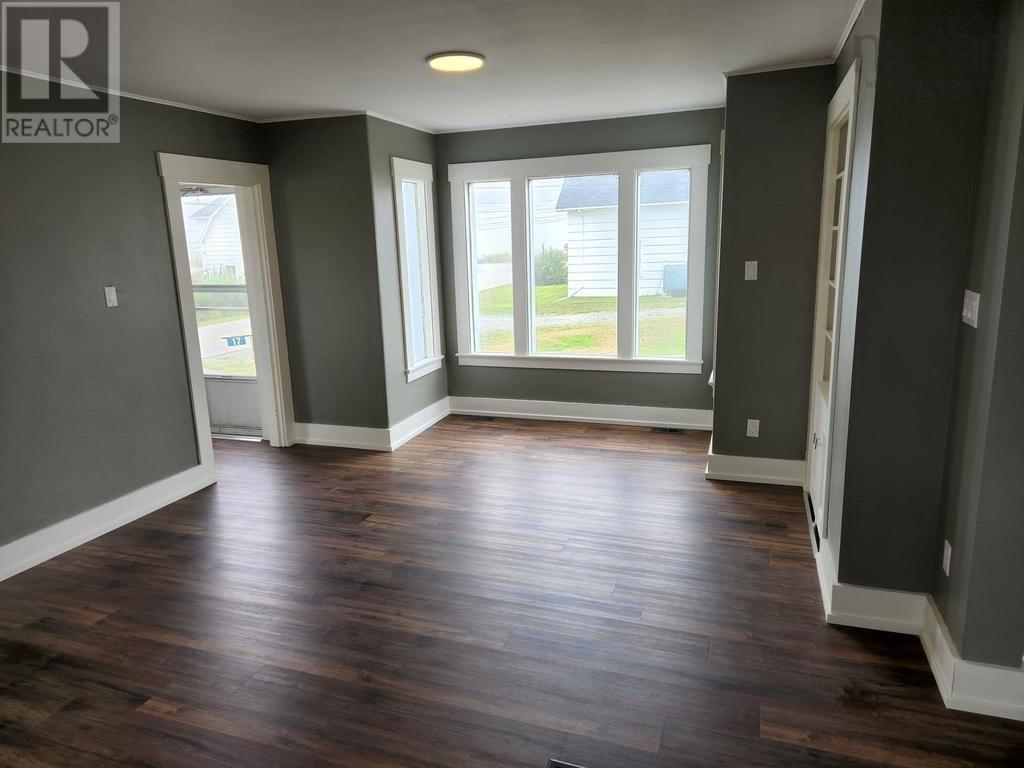 17 Rock Road, Lower West Pubnico, Nova Scotia B0W2C0 REALTOR.ca