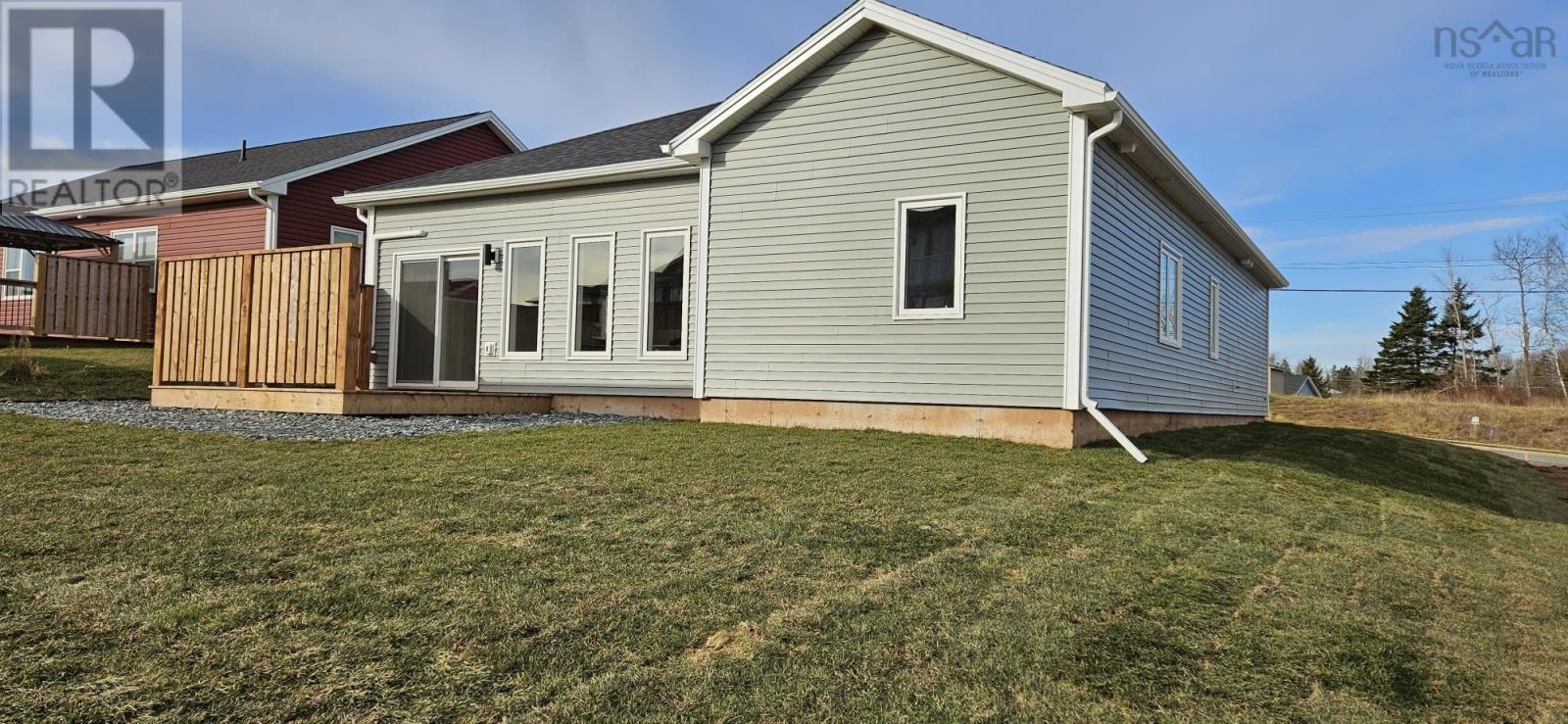 For sale 22 Ridge Avenue, Stewiacke, Nova Scotia B0N2J0 202403884