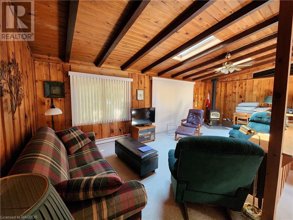 For sale 149 HURON Road, Point Clark, Ontario N2Z2X3 40549385