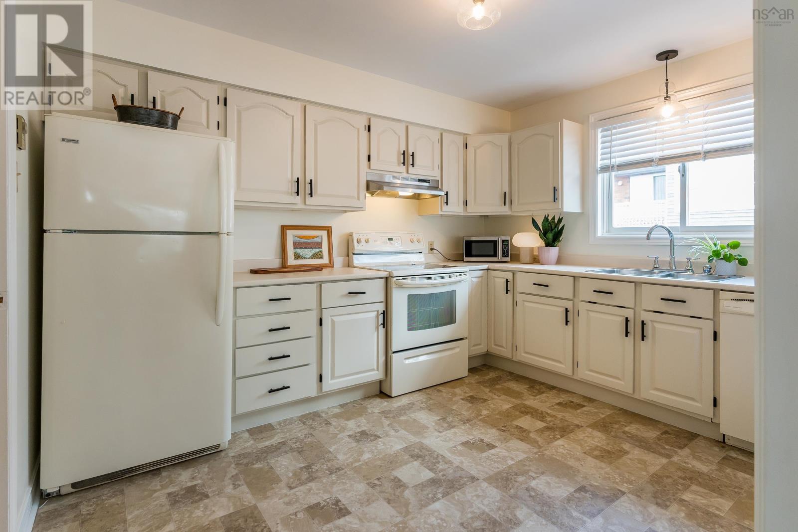 4 1016 Tower Road, Halifax, Nova Scotia B3H2Y5 REALTOR.ca