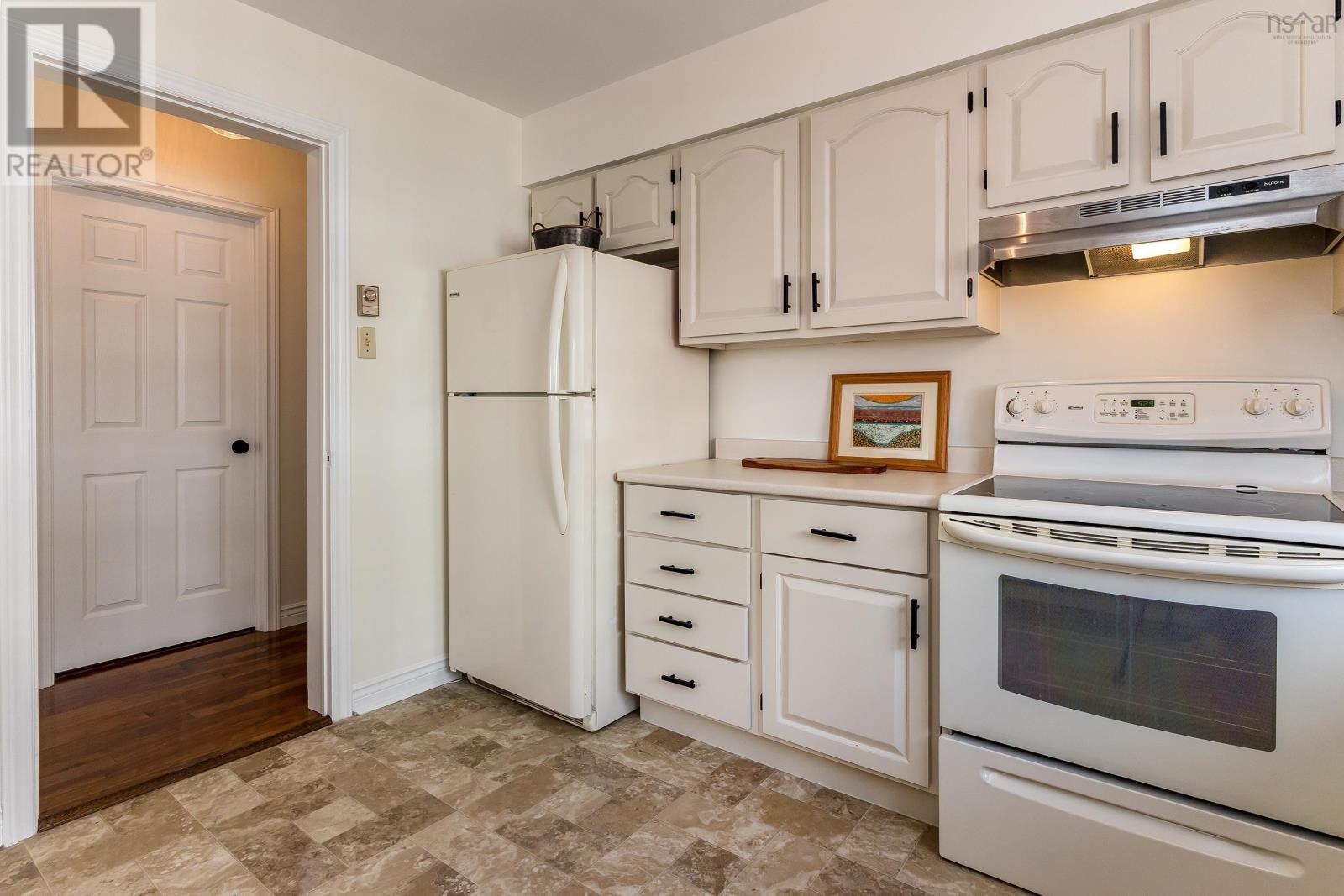 4 1016 Tower Road, Halifax, Nova Scotia B3H2Y5 REALTOR.ca